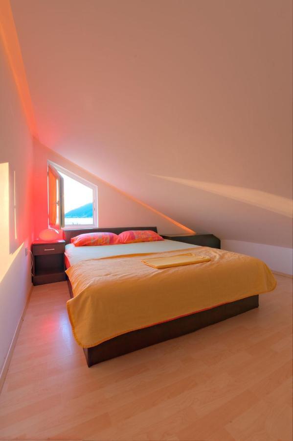 Apartments Pean Tivat Bagian luar foto