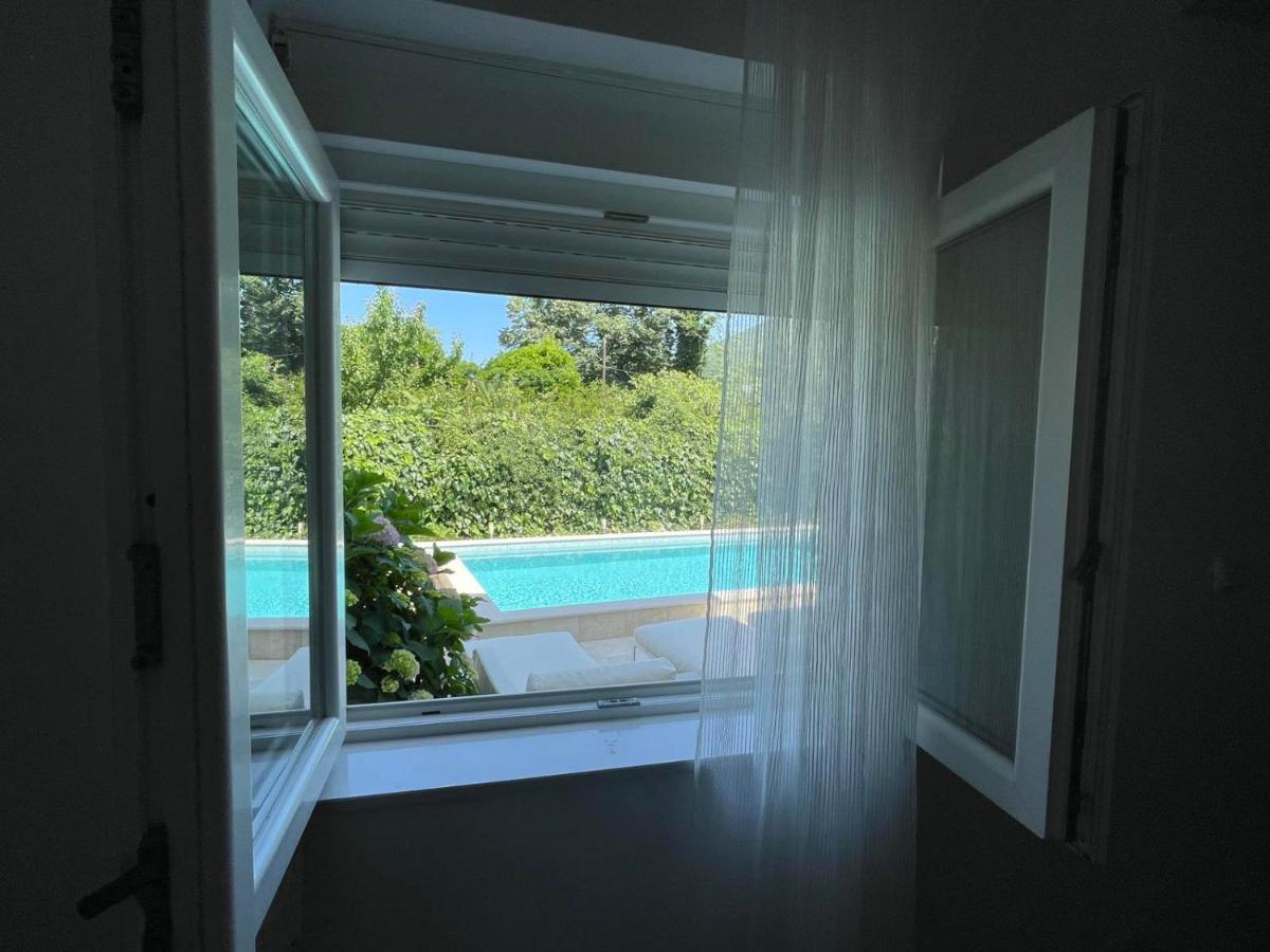 Apartments Pean Tivat Bagian luar foto