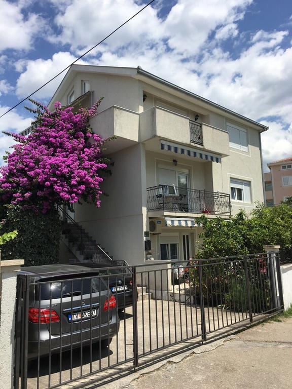 Apartments Pean Tivat Bagian luar foto