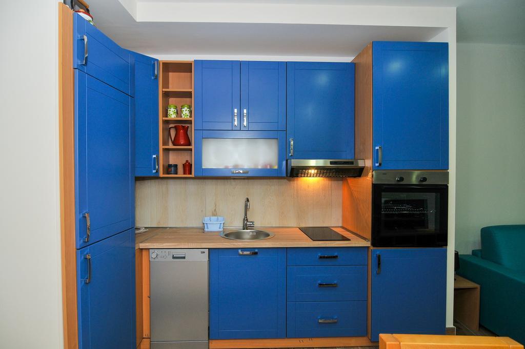 Apartments Pean Tivat Bagian luar foto