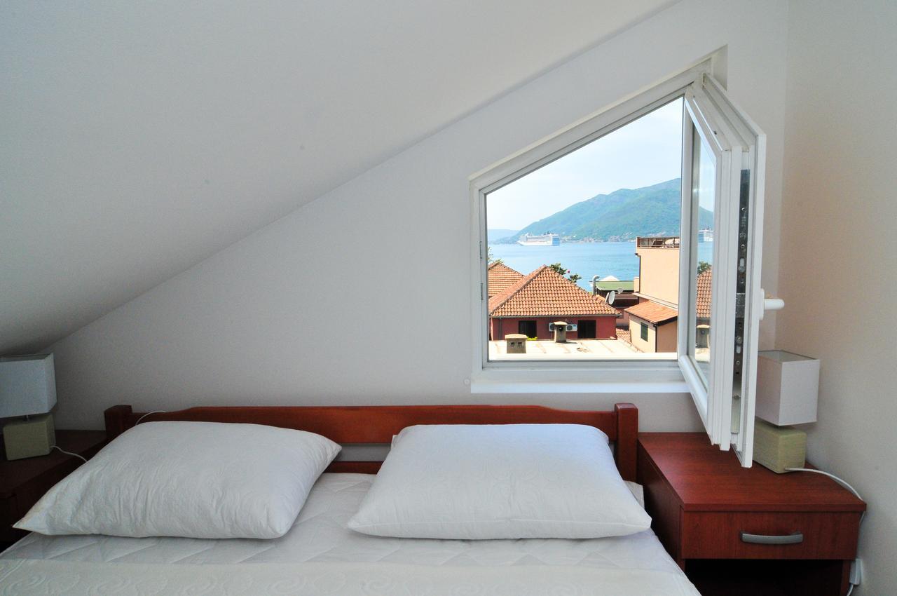 Apartments Pean Tivat Bagian luar foto