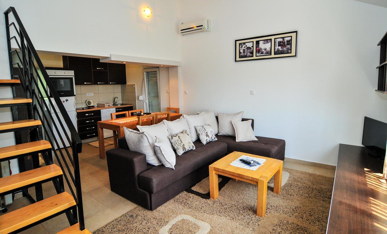 Apartments Pean Tivat Bagian luar foto