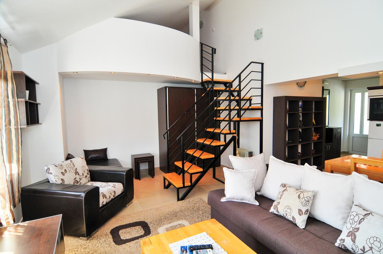 Apartments Pean Tivat Bagian luar foto