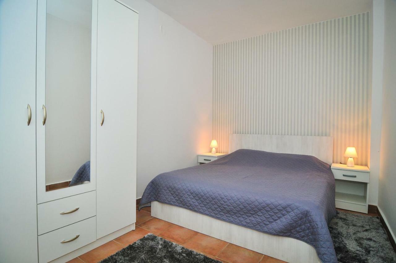 Apartments Pean Tivat Bagian luar foto