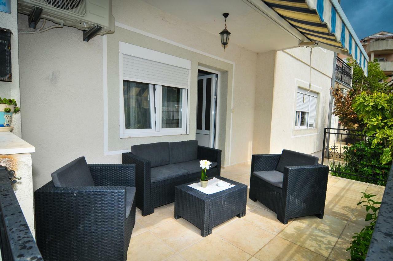 Apartments Pean Tivat Bagian luar foto