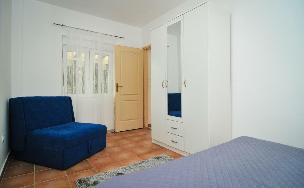 Apartments Pean Tivat Bagian luar foto