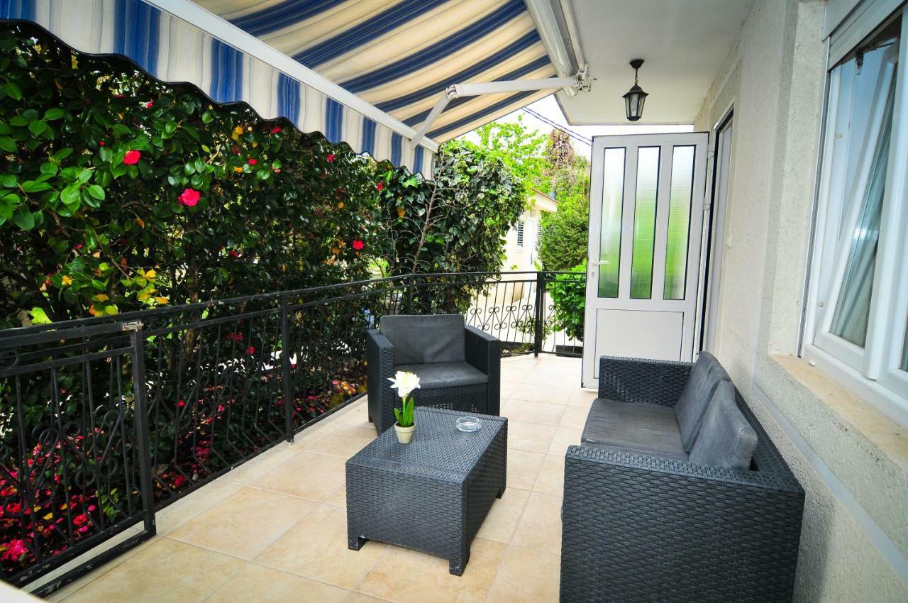 Apartments Pean Tivat Bagian luar foto